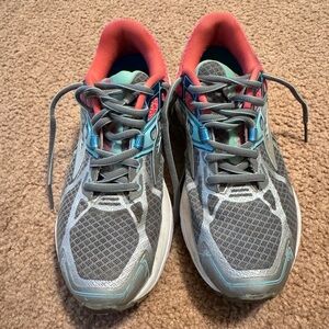 Brooks Women's Sneakers in Gray and Coral